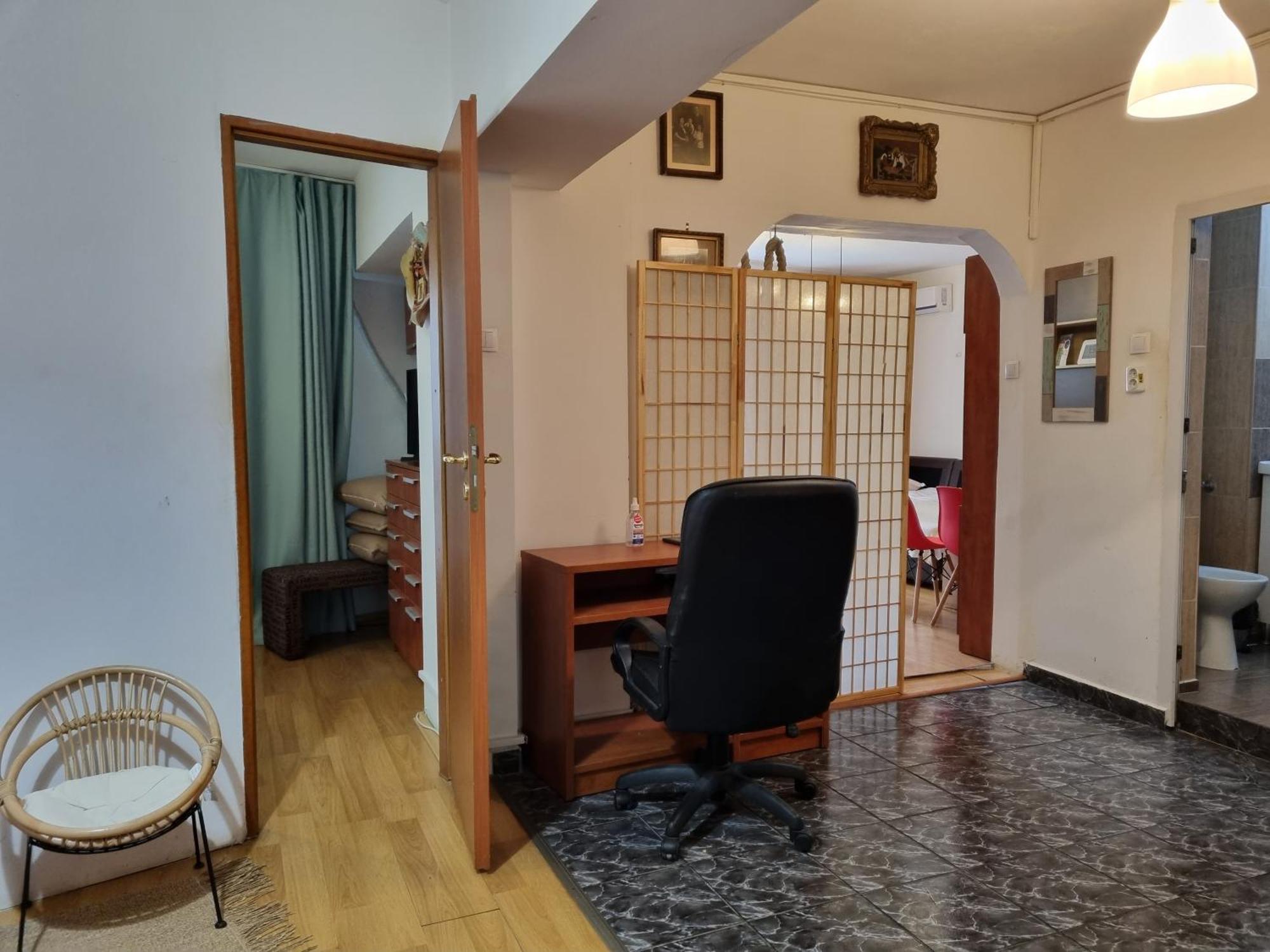 Sunny Old Town Apartments Bucharest Room photo